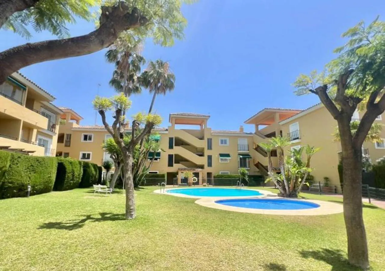 Alambra Del Sol - Coastal Retreat By The Beach Estepona Lejlighed