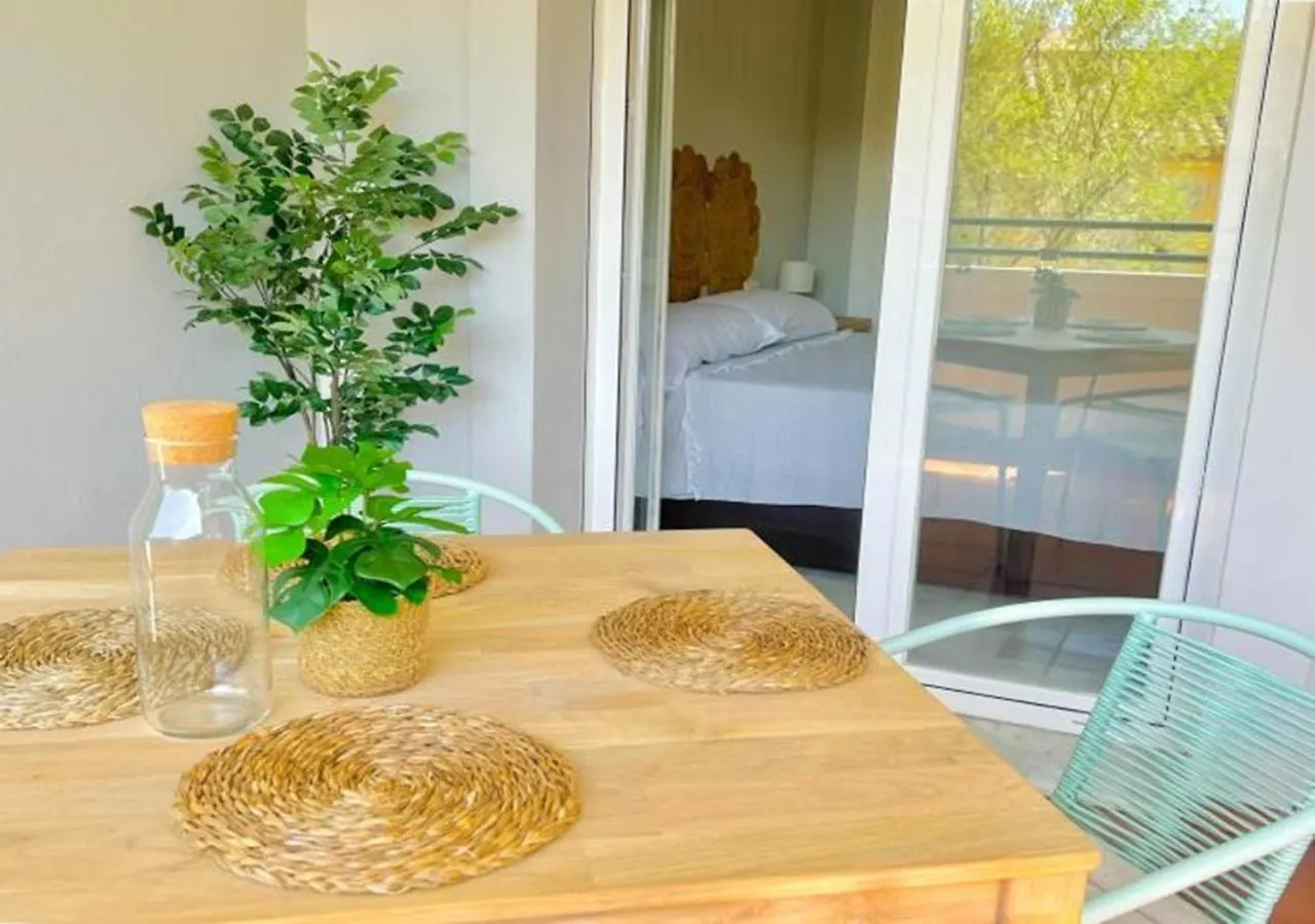 Alambra Del Sol - Coastal Retreat By The Beach Estepona Daire