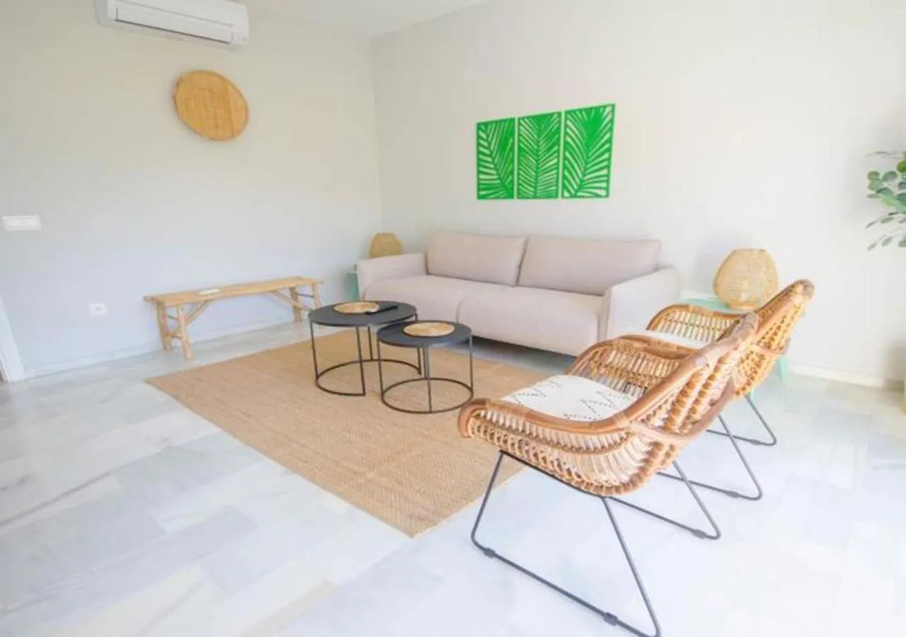 Alambra Del Sol - Coastal Retreat By The Beach Estepona Spanien
